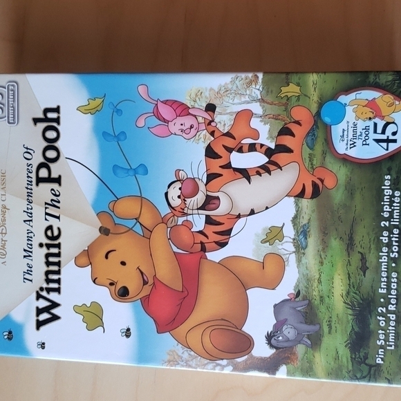 disney Winnie the Pooh VHS Pin Set – Limited Release NWOT - Picture 4 of 8